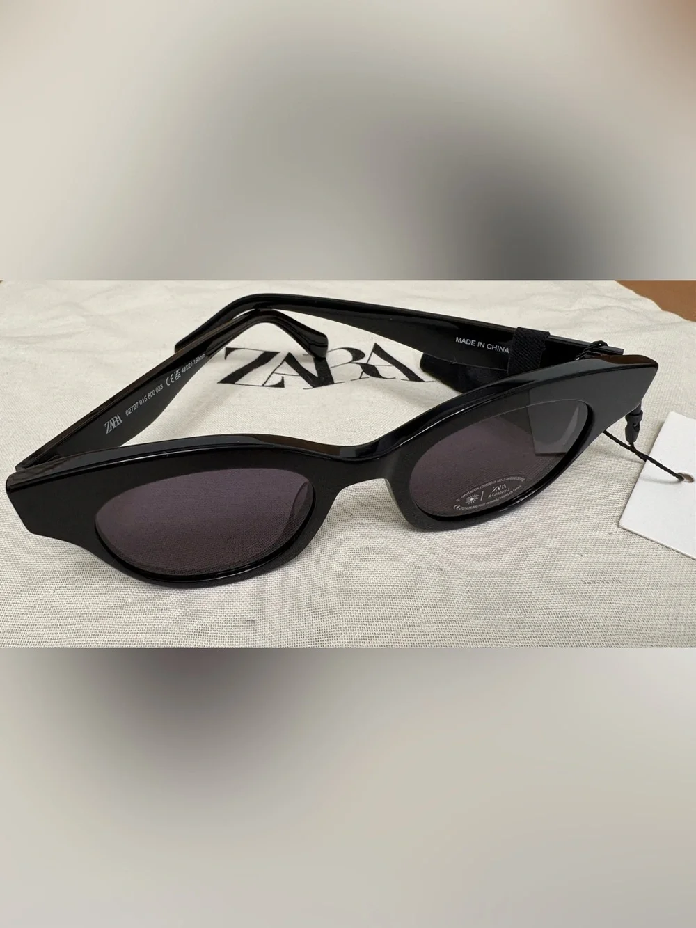 ZARA PREPPY SUNGLASSES BLACK NWT